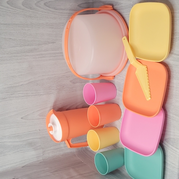 Tupperware Mini Picnic Set New - Picture 1 of 11